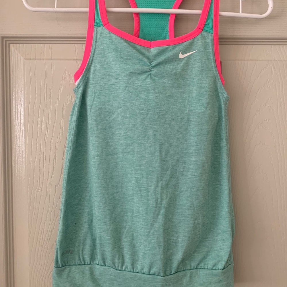 Nike tank with built-in bra